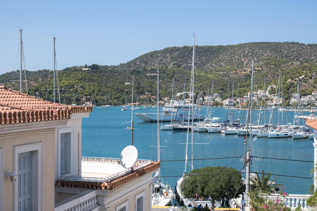Neoclassical Manor House Poros Town Exterior photo